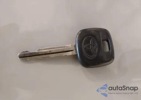 2004 Toyota Corolla Ce из США, поврежденный, VIN 2T1BR32E14C309979